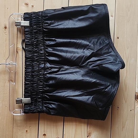 Victoria Secret Sport women's Shorts Size Small NWOT High Waisted - Picture 6 of 7